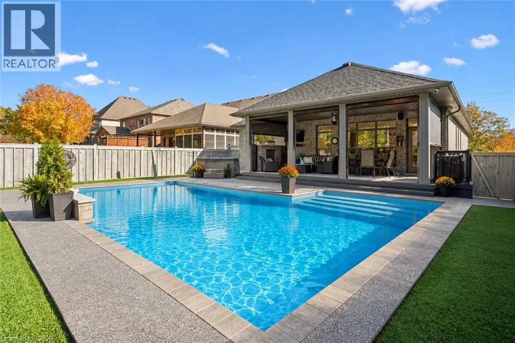 66 WAVERLEY Drive