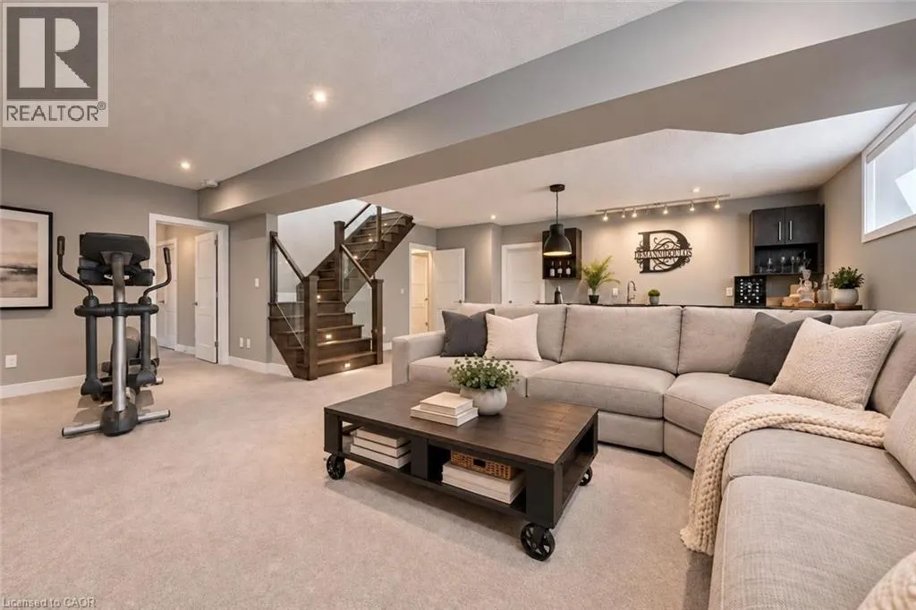 66 WAVERLEY Drive