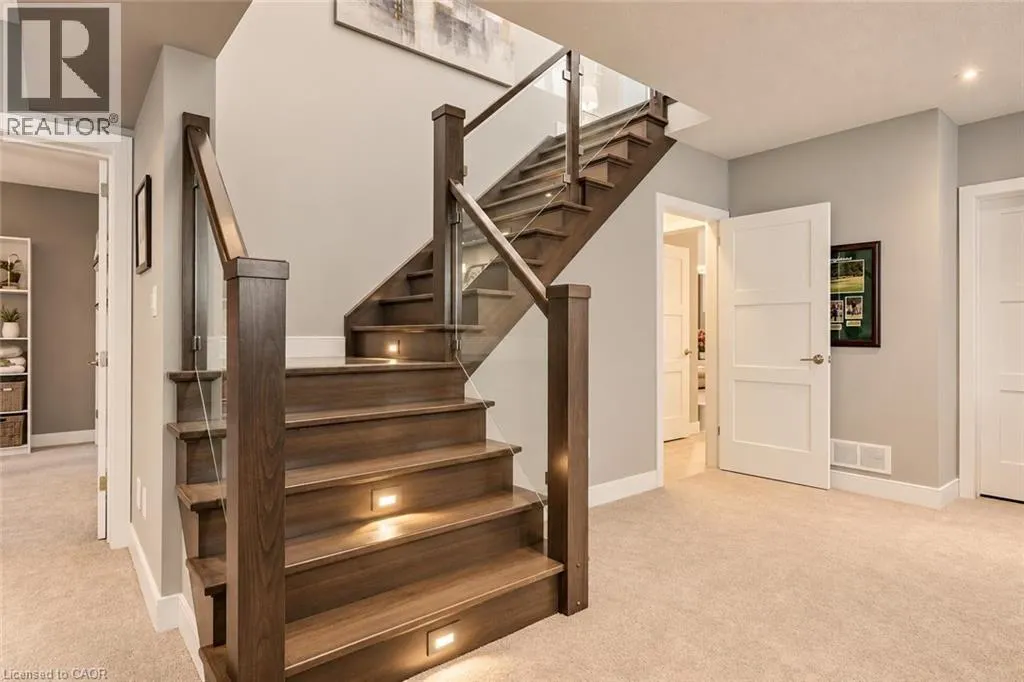 66 WAVERLEY Drive