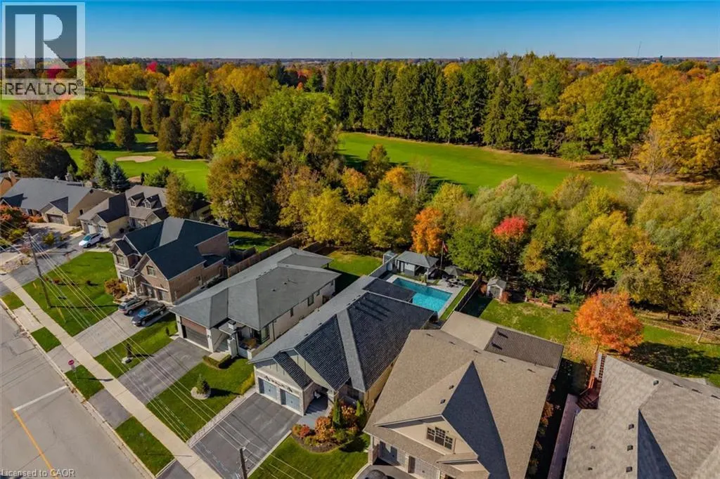 66 WAVERLEY Drive