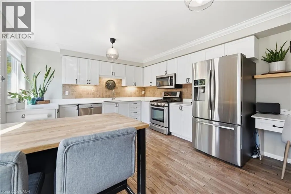 2206 CASSELMAN Court