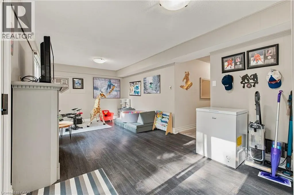 220 SALISBURY Avenue Unit# 13 #13