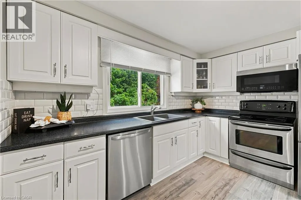 220 SALISBURY Avenue Unit# 13 #13
