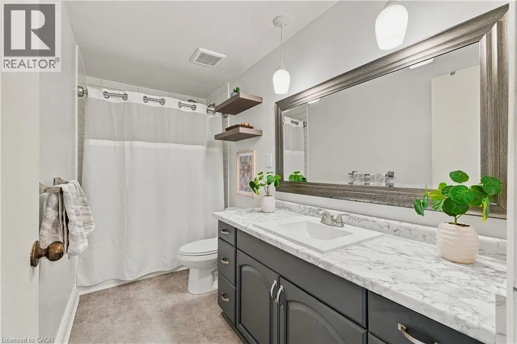 220 SALISBURY Avenue Unit# 13 #13