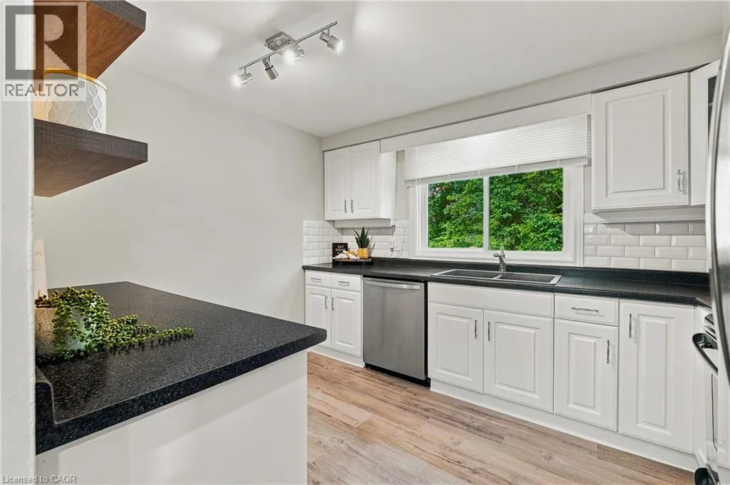 220 SALISBURY Avenue Unit# 13 #13