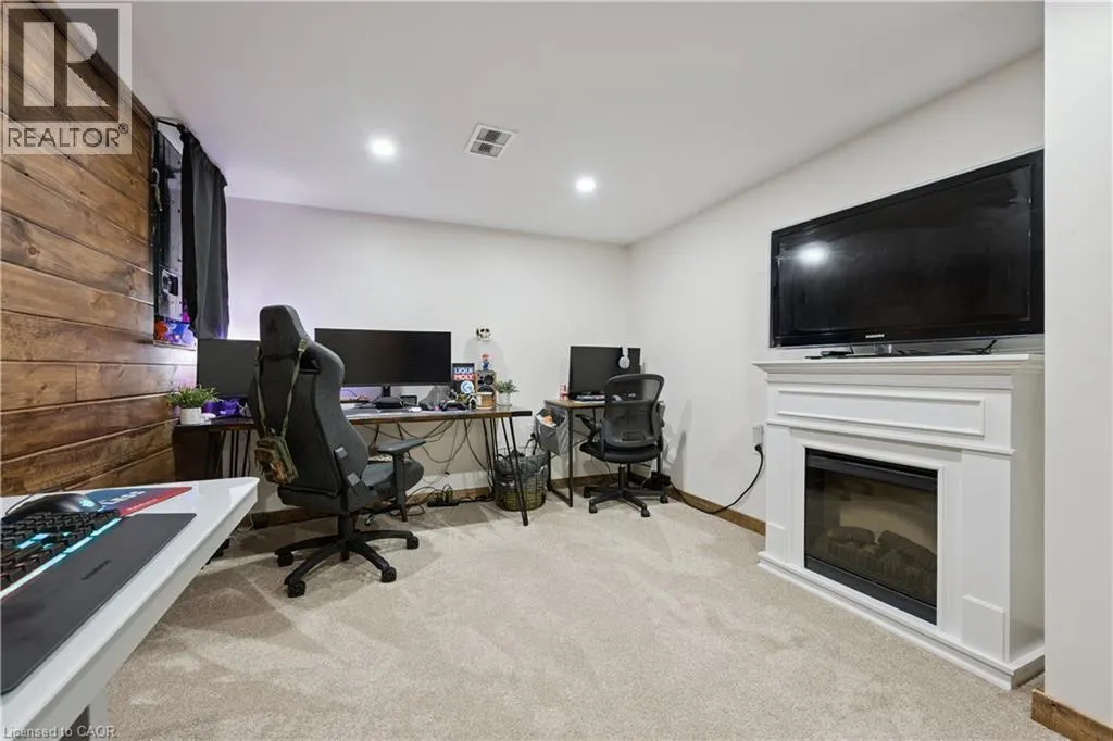 165 GREEN VALLEY Drive Unit# 44 #44