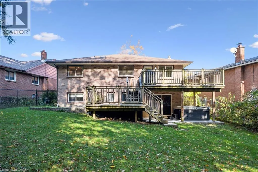 81 SABRINA Crescent