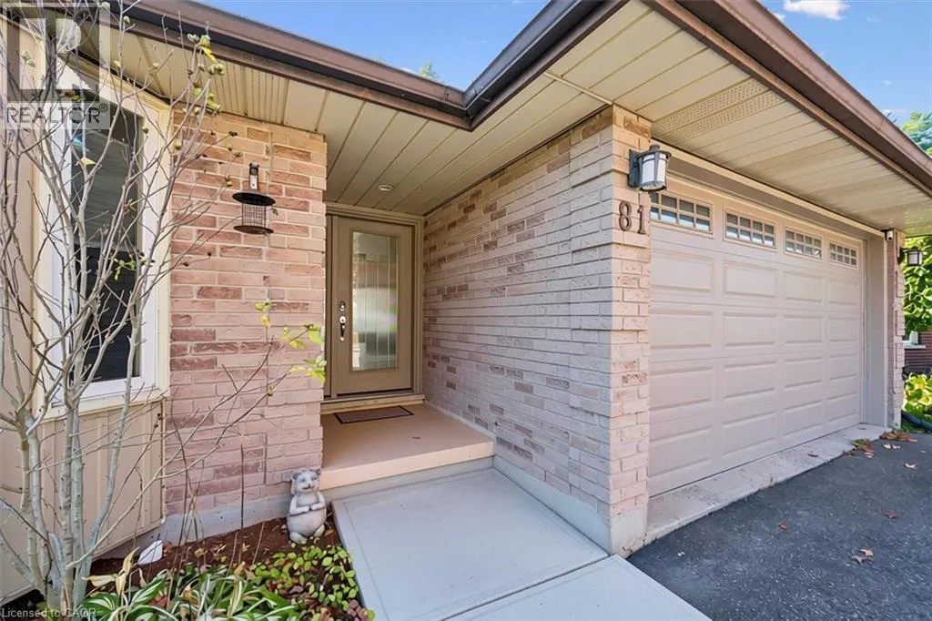 81 SABRINA Crescent