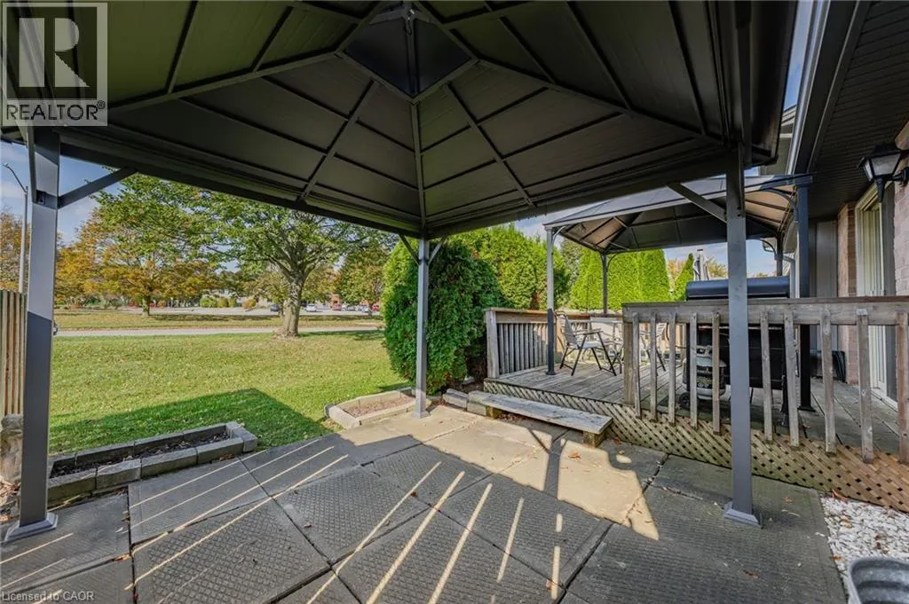 700 ERINBROOK Drive Unit# 4 #4