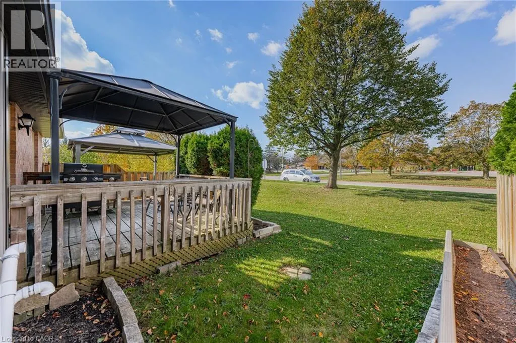700 ERINBROOK Drive Unit# 4 #4