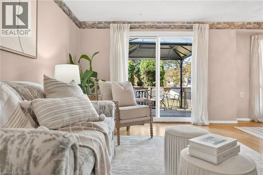 700 ERINBROOK Drive Unit# 4 #4
