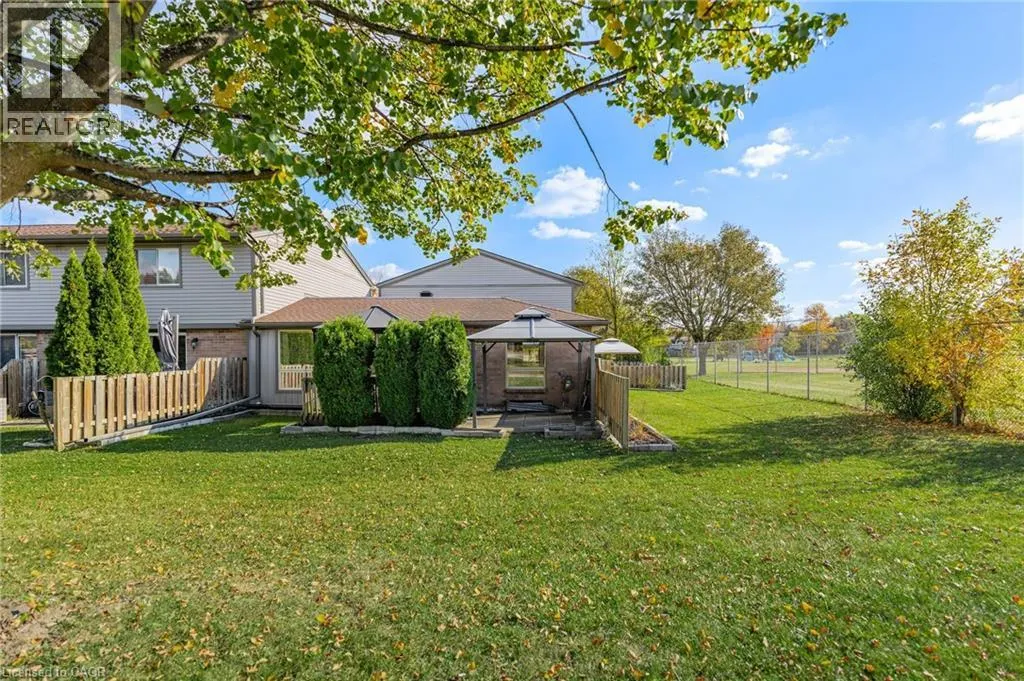 700 ERINBROOK Drive Unit# 4 #4