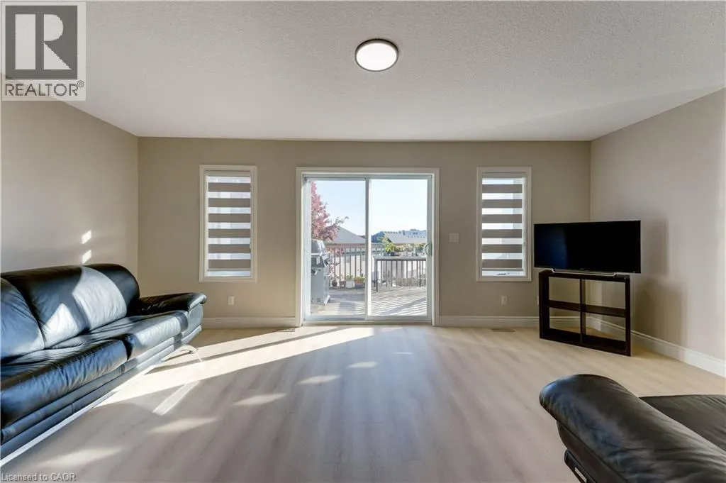 639 CRAWFORD Crescent