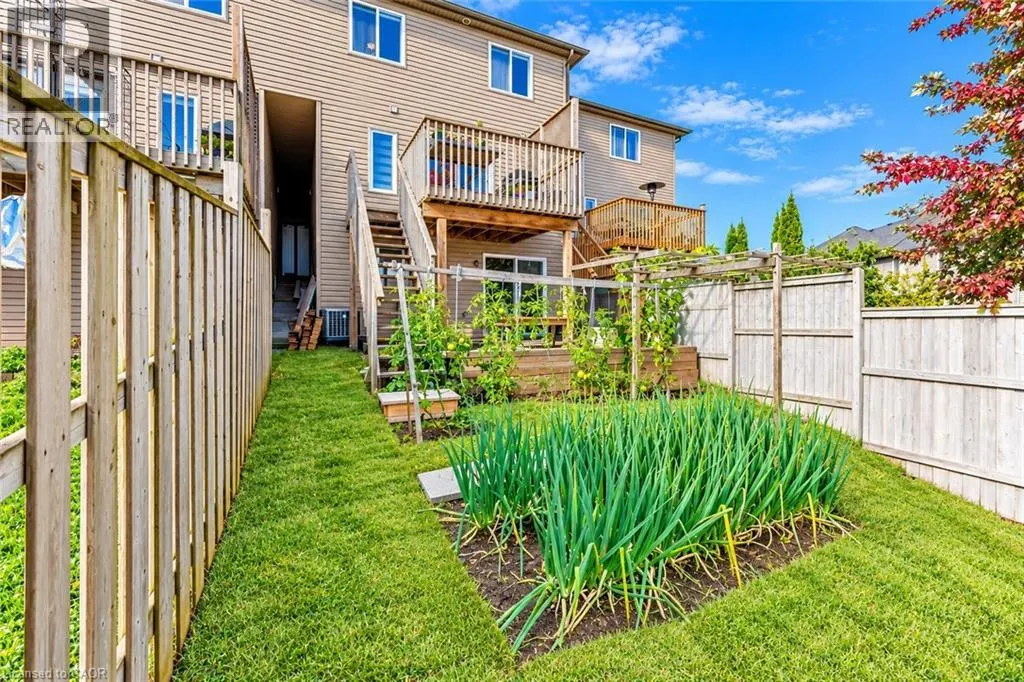 639 CRAWFORD Crescent