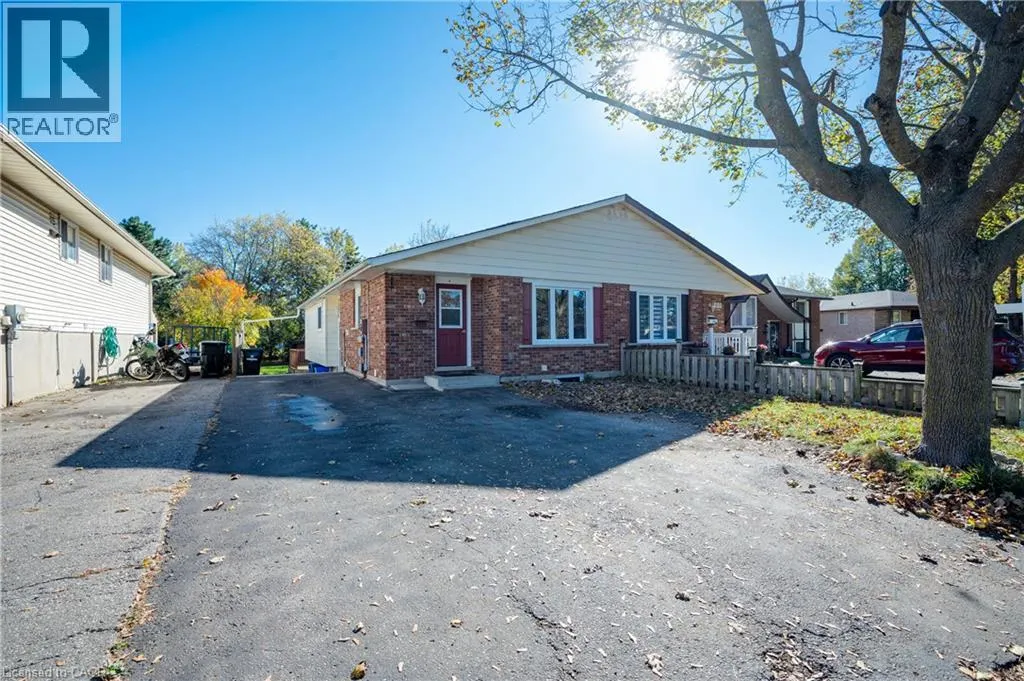 1073 LANGS Circle