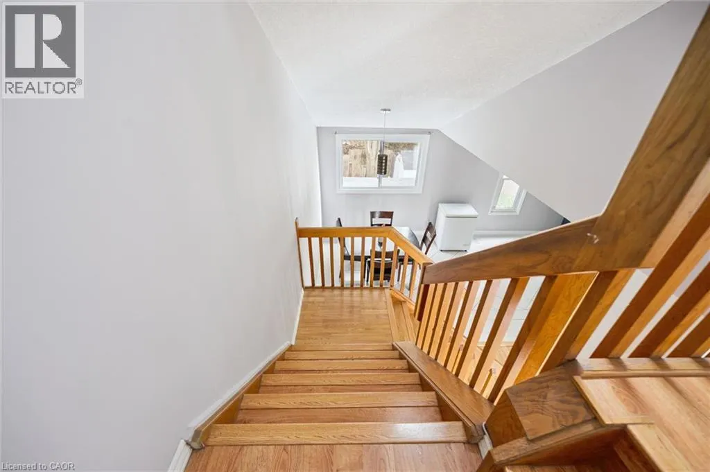 64 FROBISHER Court