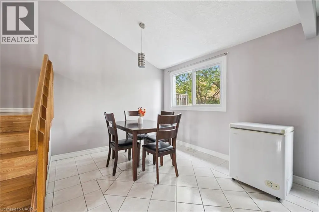 64 FROBISHER Court