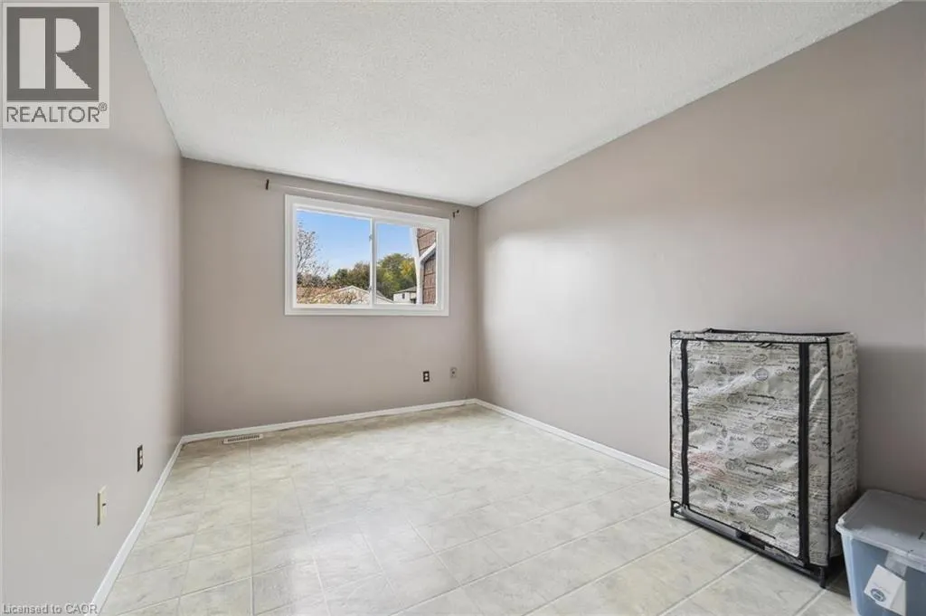 64 FROBISHER Court
