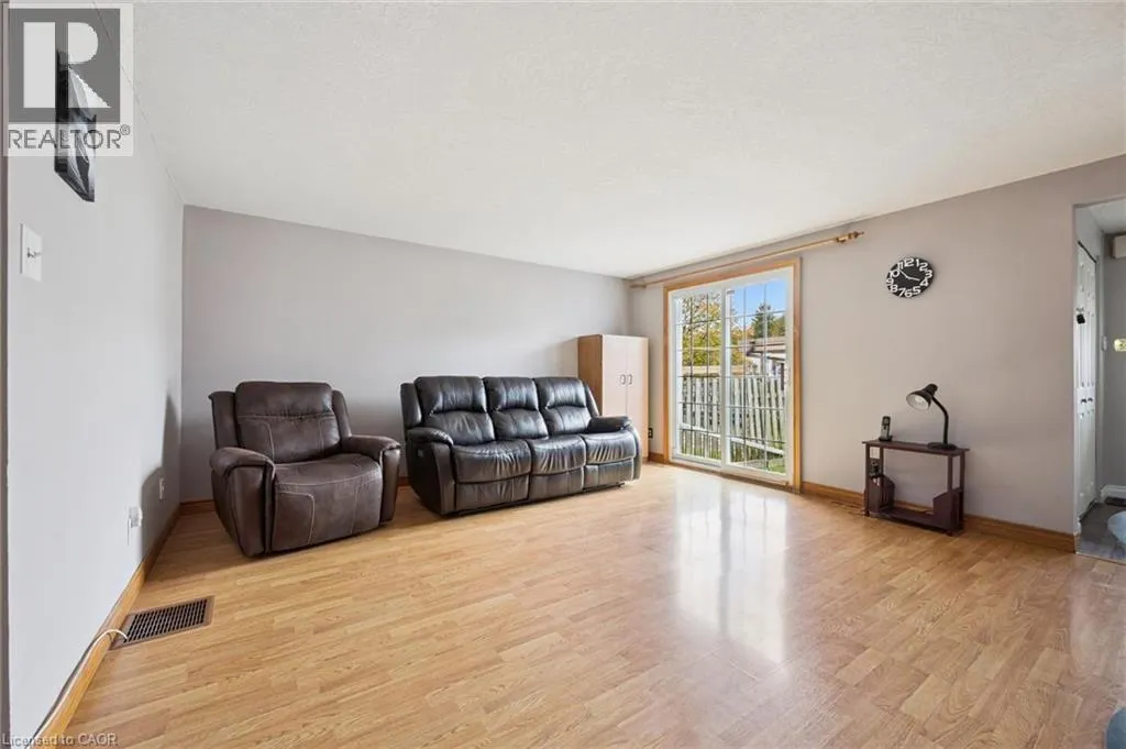 64 FROBISHER Court