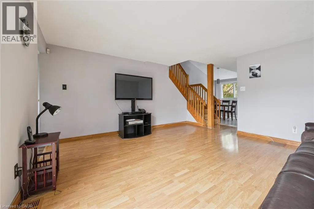 64 FROBISHER Court