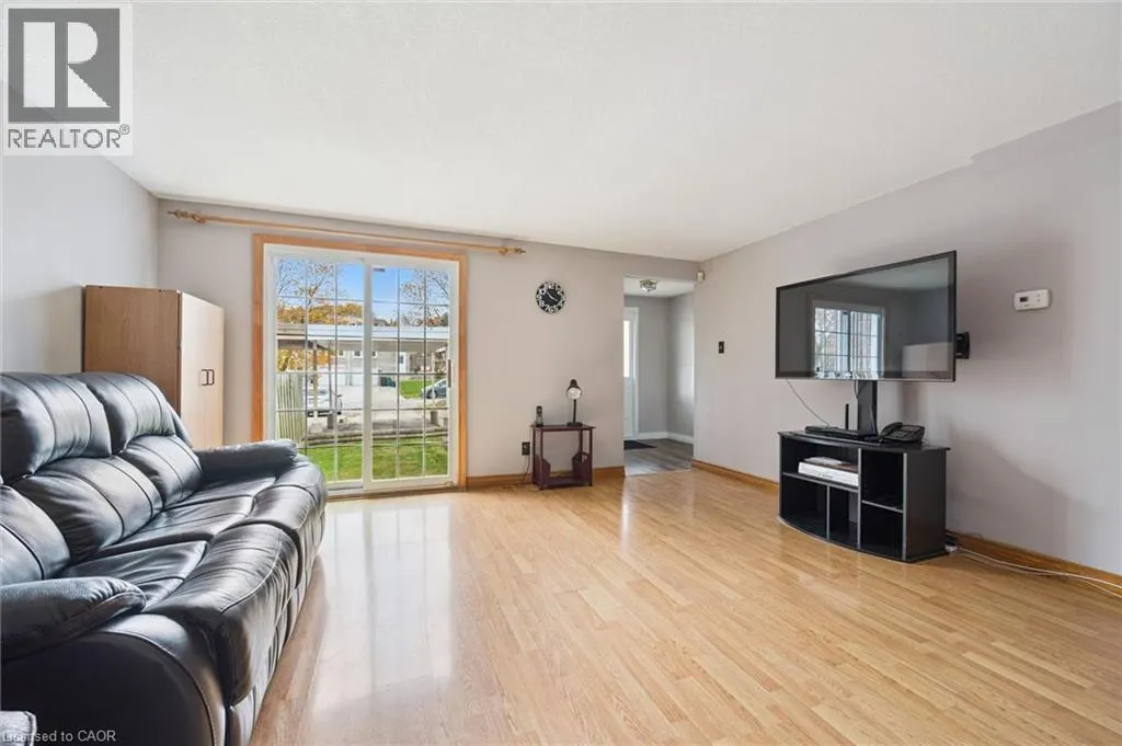 64 FROBISHER Court
