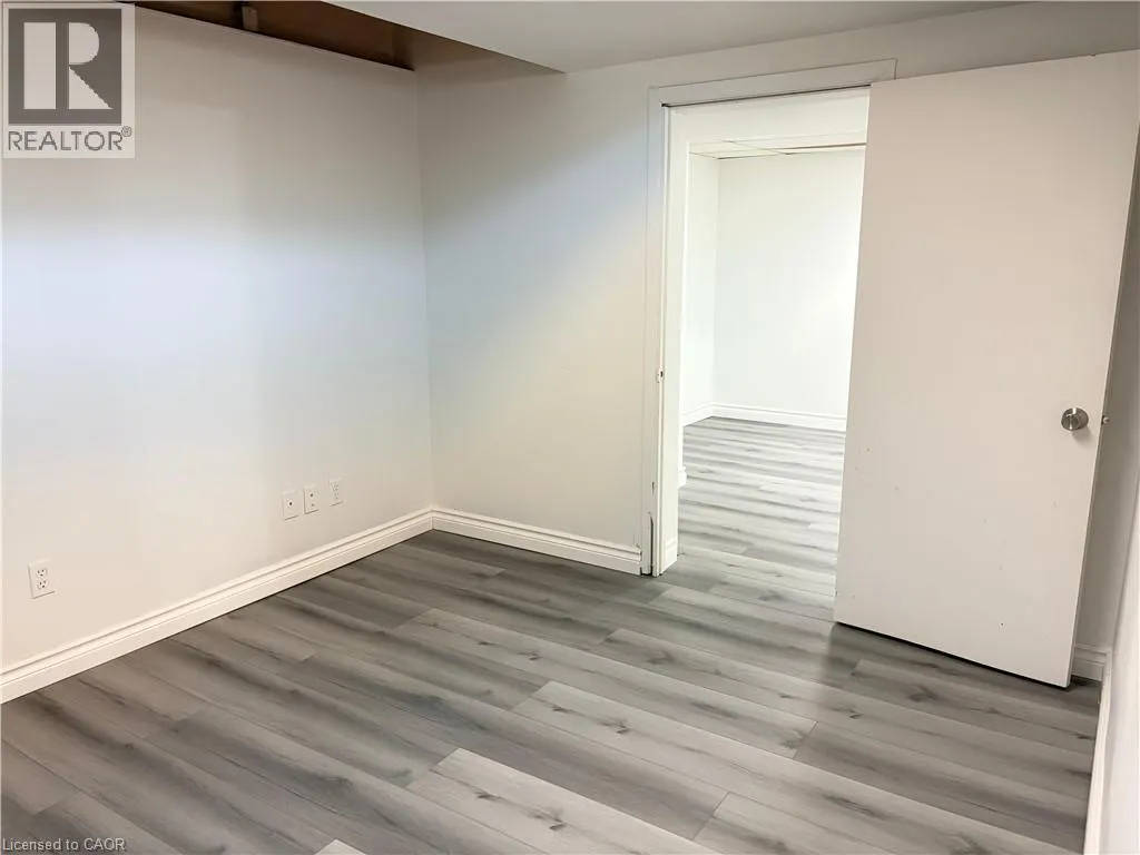 124 KING Street N Unit# 4 #4