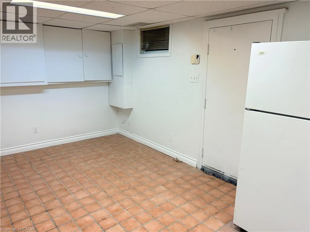 124 KING Street N Unit# 4 #4