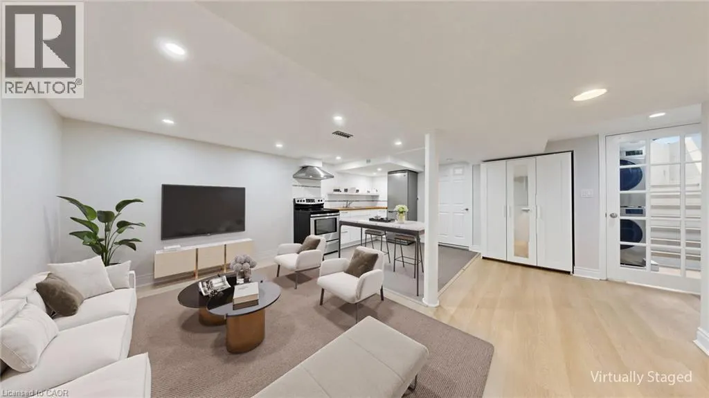 59 LONGWOOD Road N