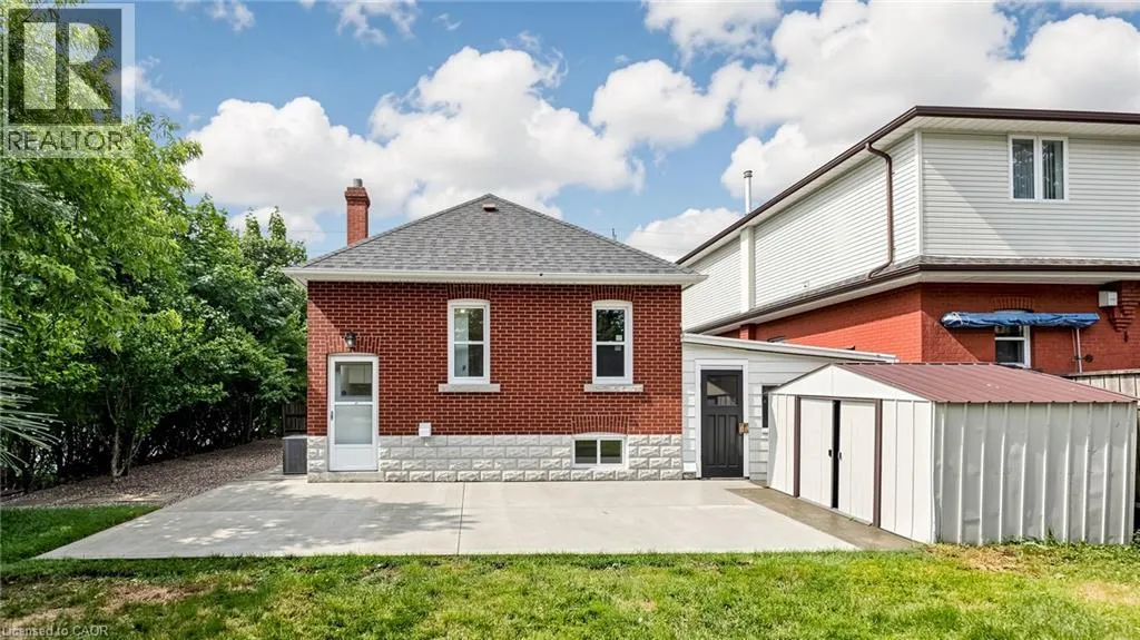 59 LONGWOOD Road N