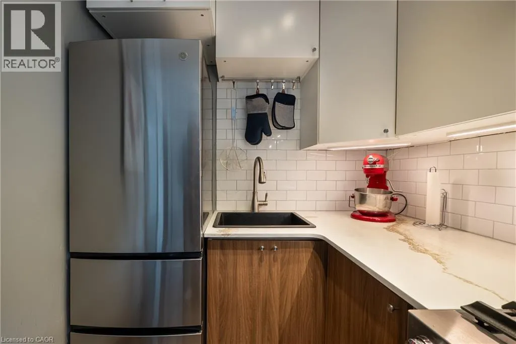 60 ROBINSON Street Unit# 304 #304