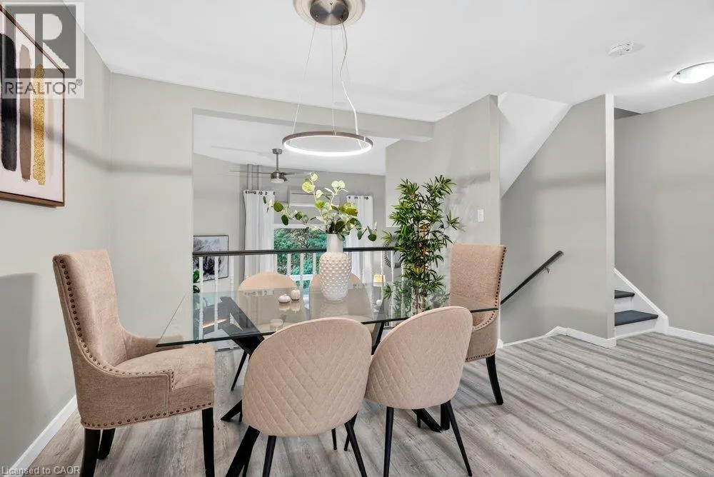 21 ROSEDALE Court