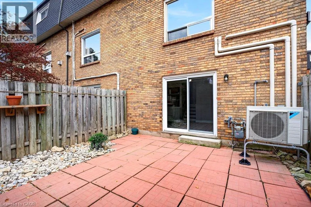21 ROSEDALE Court