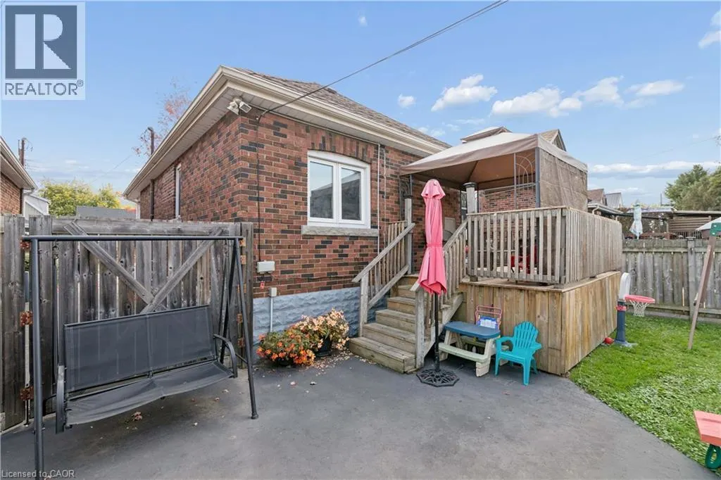 101 FAIRFIELD Avenue