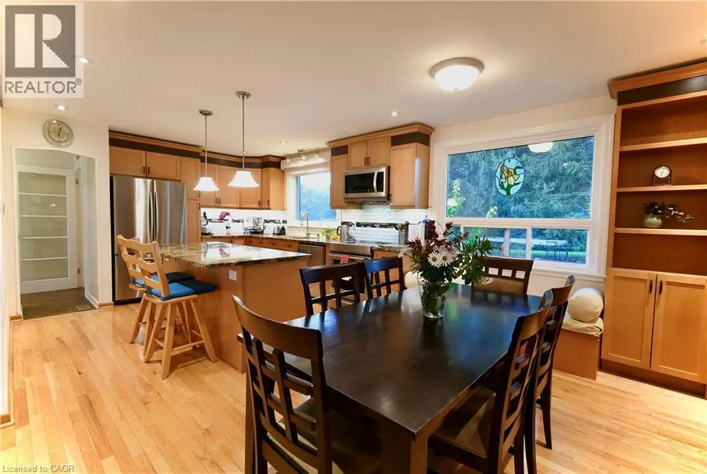 855 GOVERNORS Road