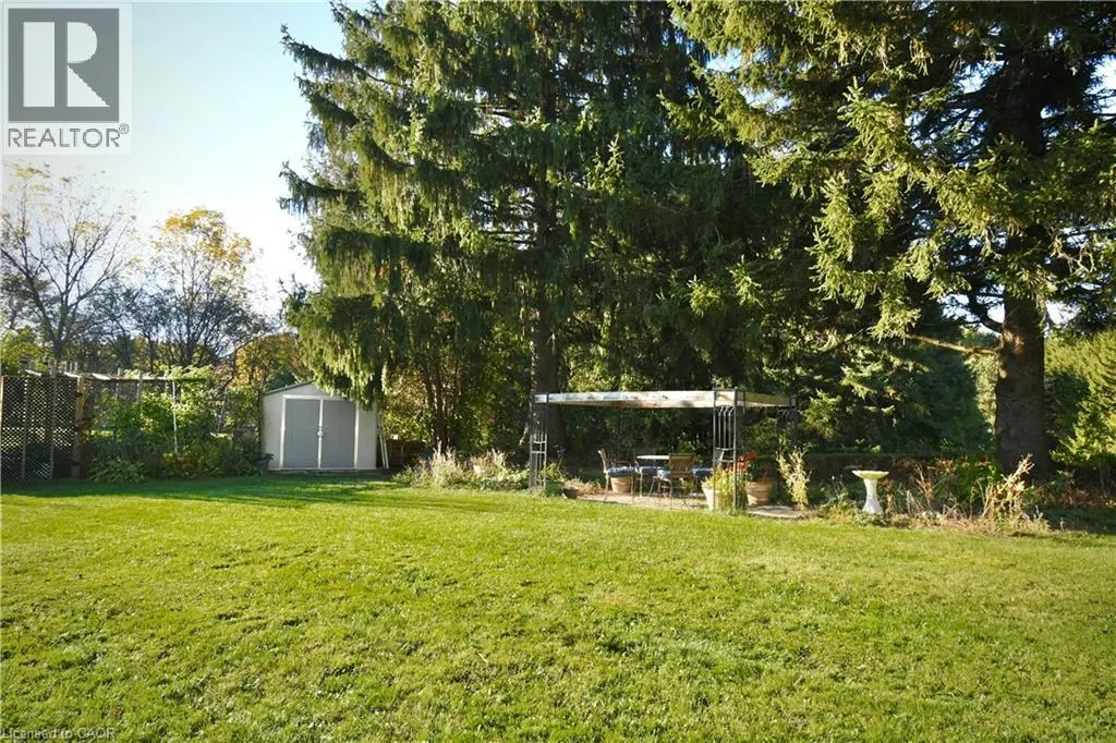 855 GOVERNORS Road