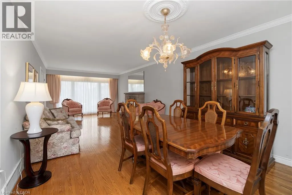 36 BUCKINGHAM Drive