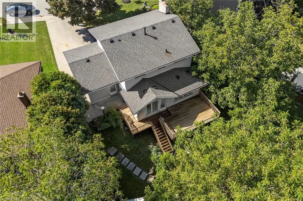 36 BUCKINGHAM Drive