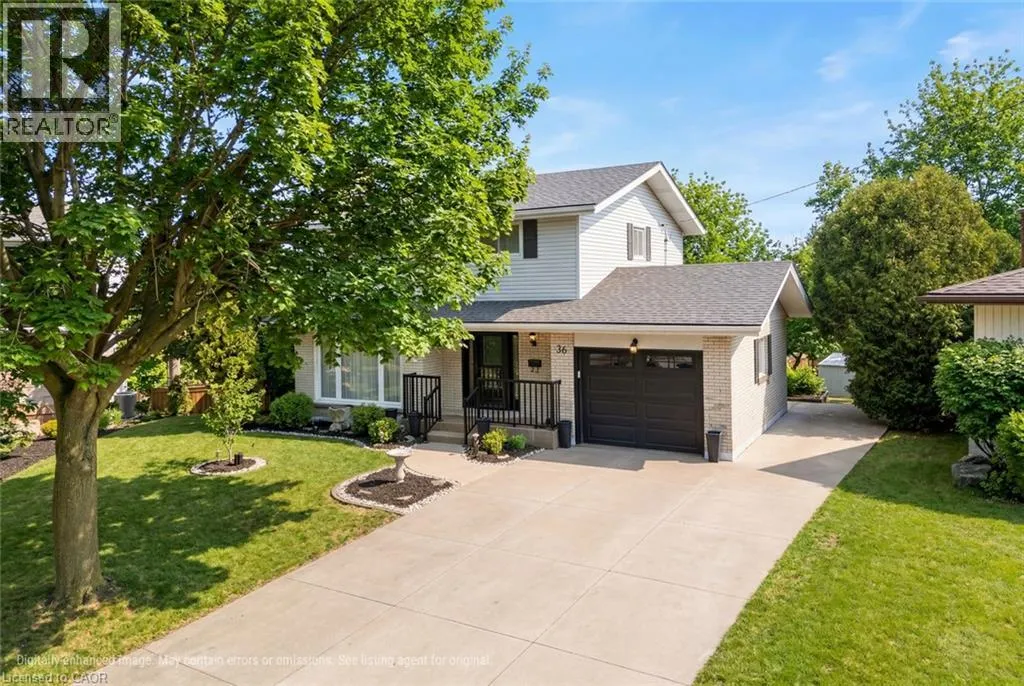36 BUCKINGHAM Drive
