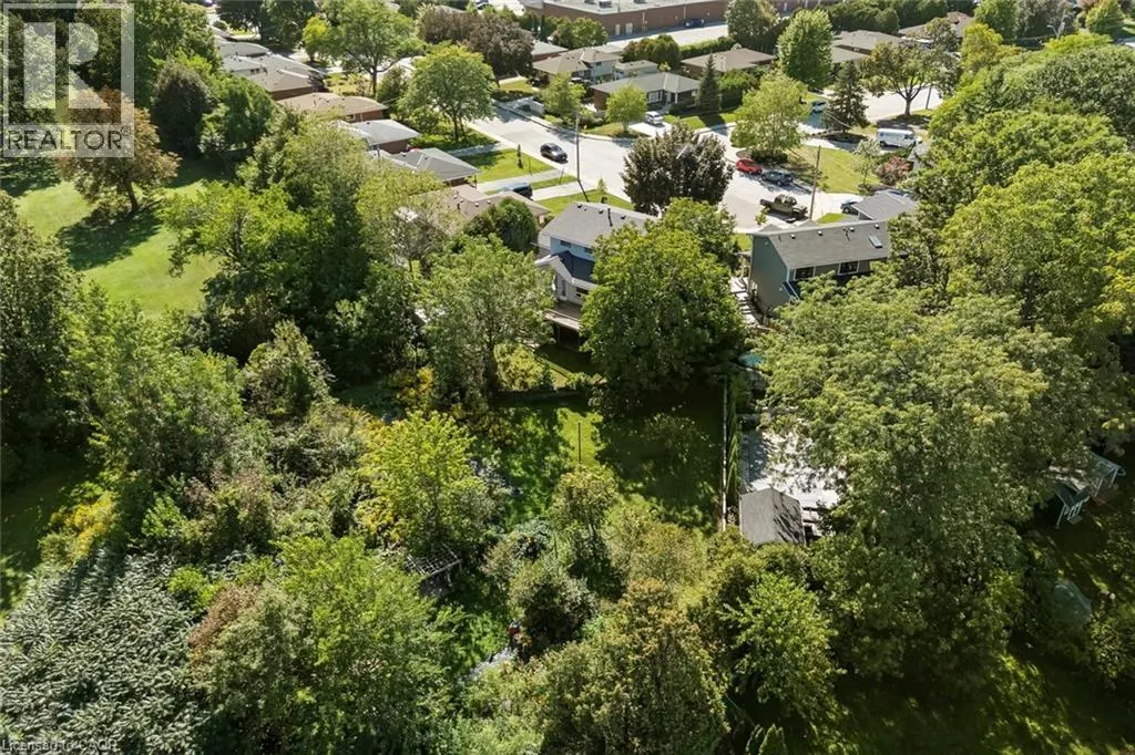 36 BUCKINGHAM Drive