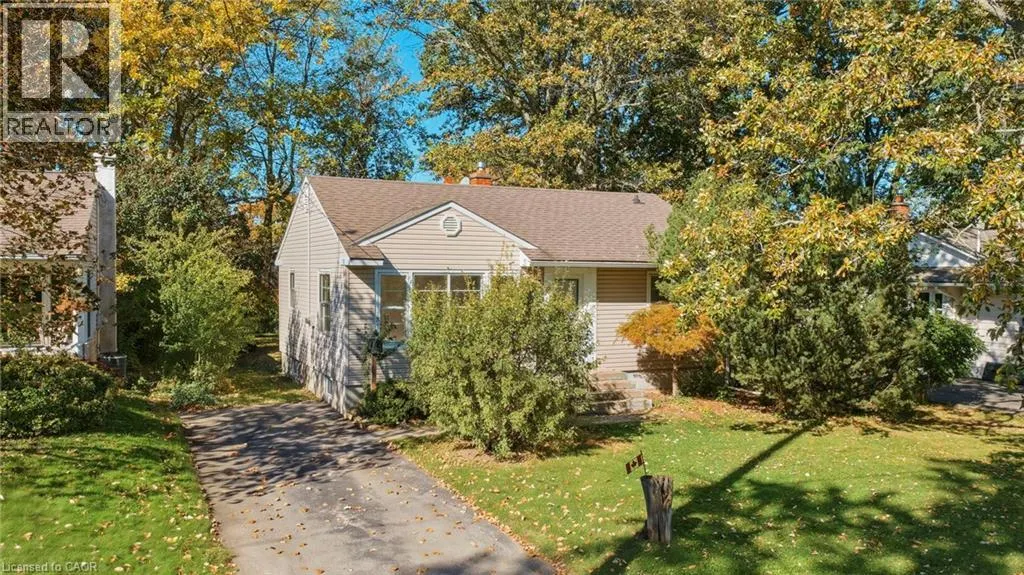 55 LAKEVIEW Avenue