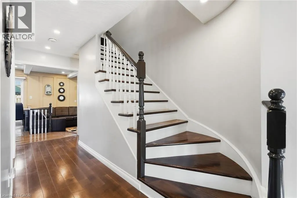 367 HEMLOCK Avenue