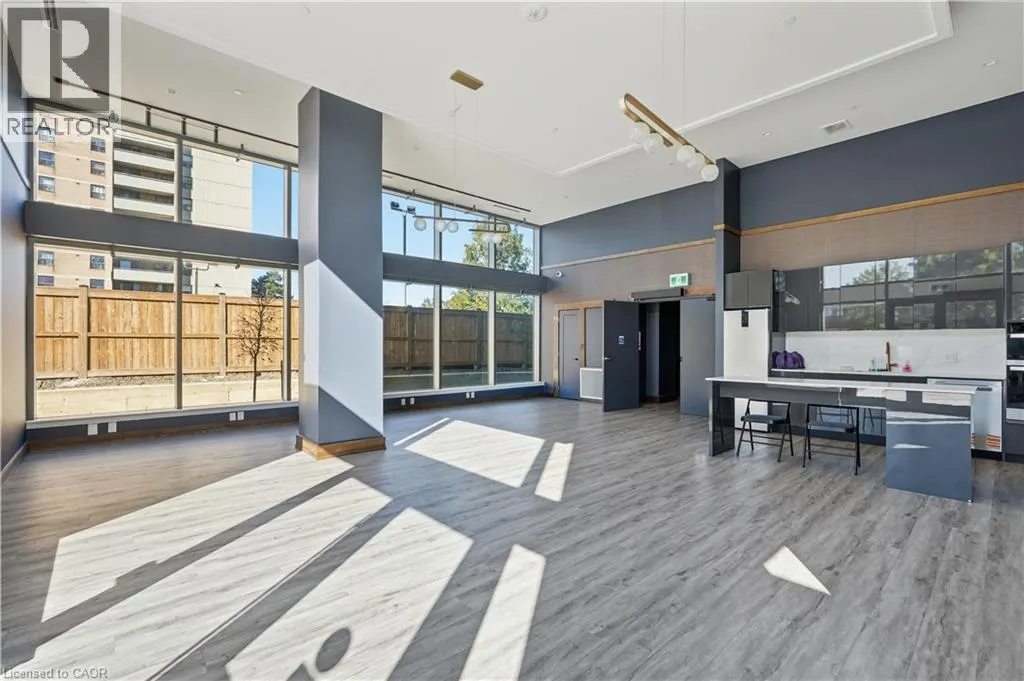 2782 BARTON Street E Unit# 302 #302
