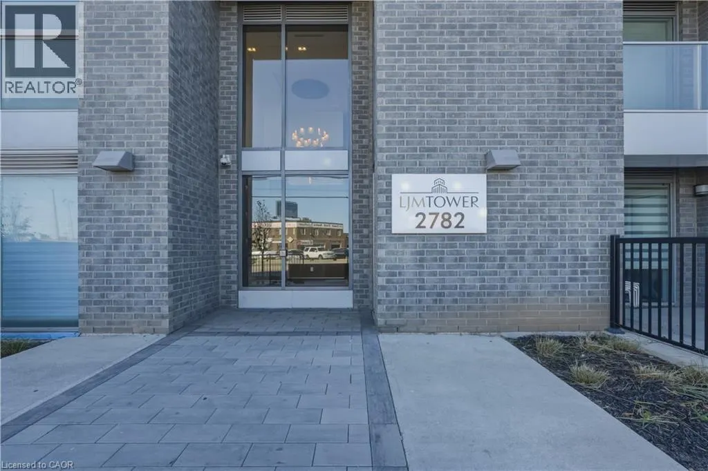 2782 BARTON Street E Unit# 302 #302