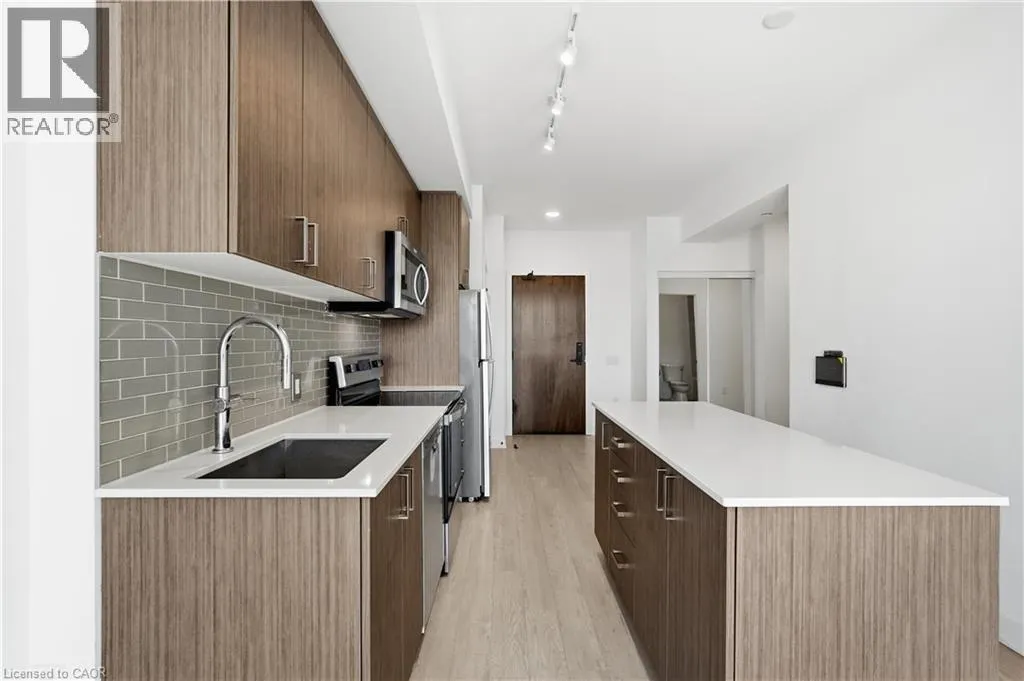 2782 BARTON Street E Unit# 302 #302