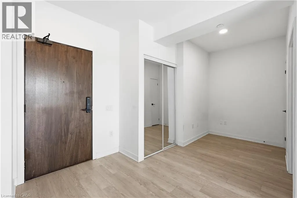 2782 BARTON Street E Unit# 302 #302