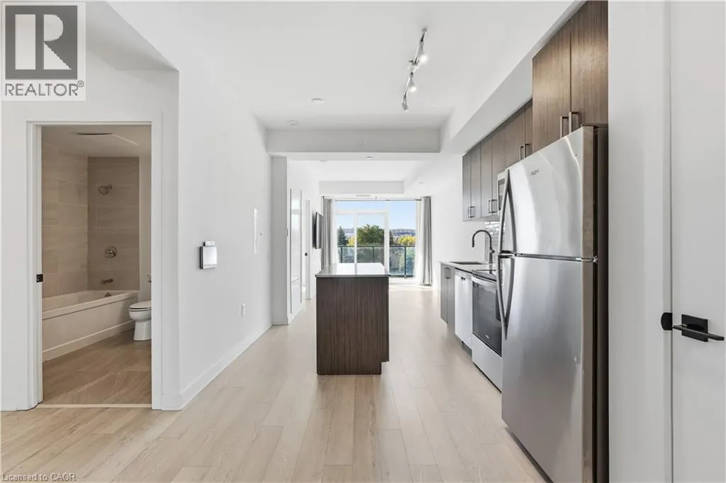 2782 BARTON Street E Unit# 302 #302