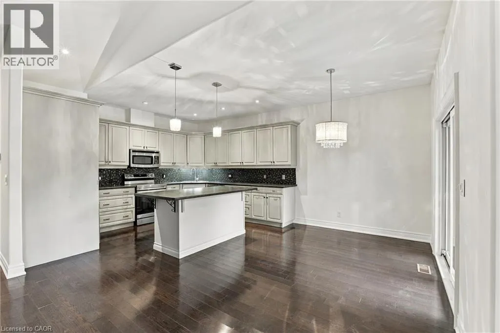 3 HILLSIDE Drive
