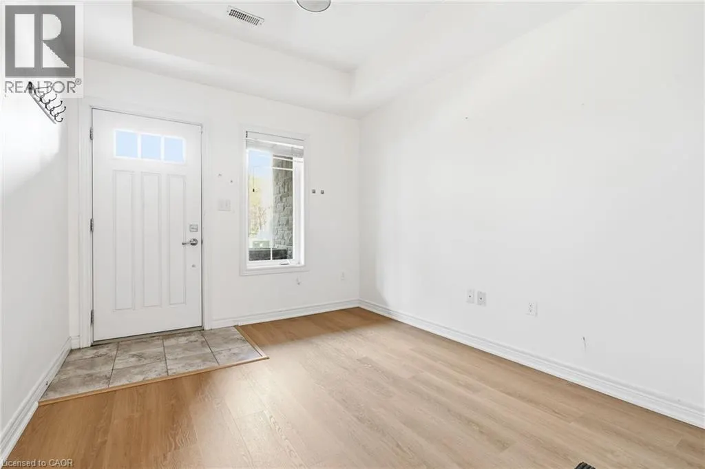 362 PLAINS Road E Unit# 10 #10
