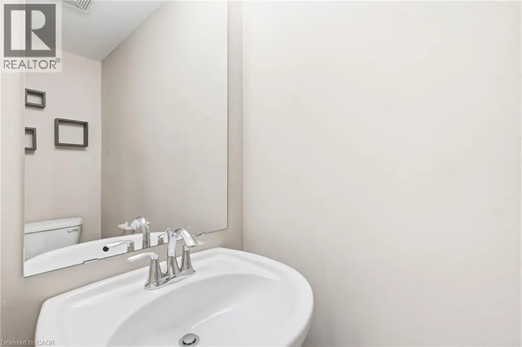 362 PLAINS Road E Unit# 10 #10