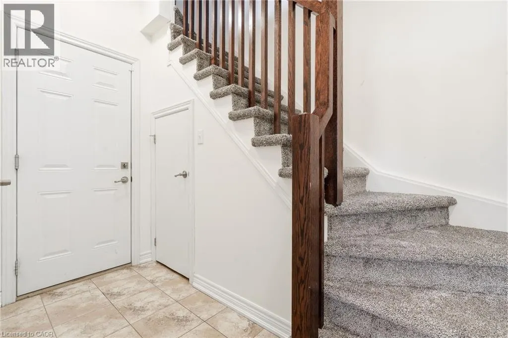 362 PLAINS Road E Unit# 10 #10
